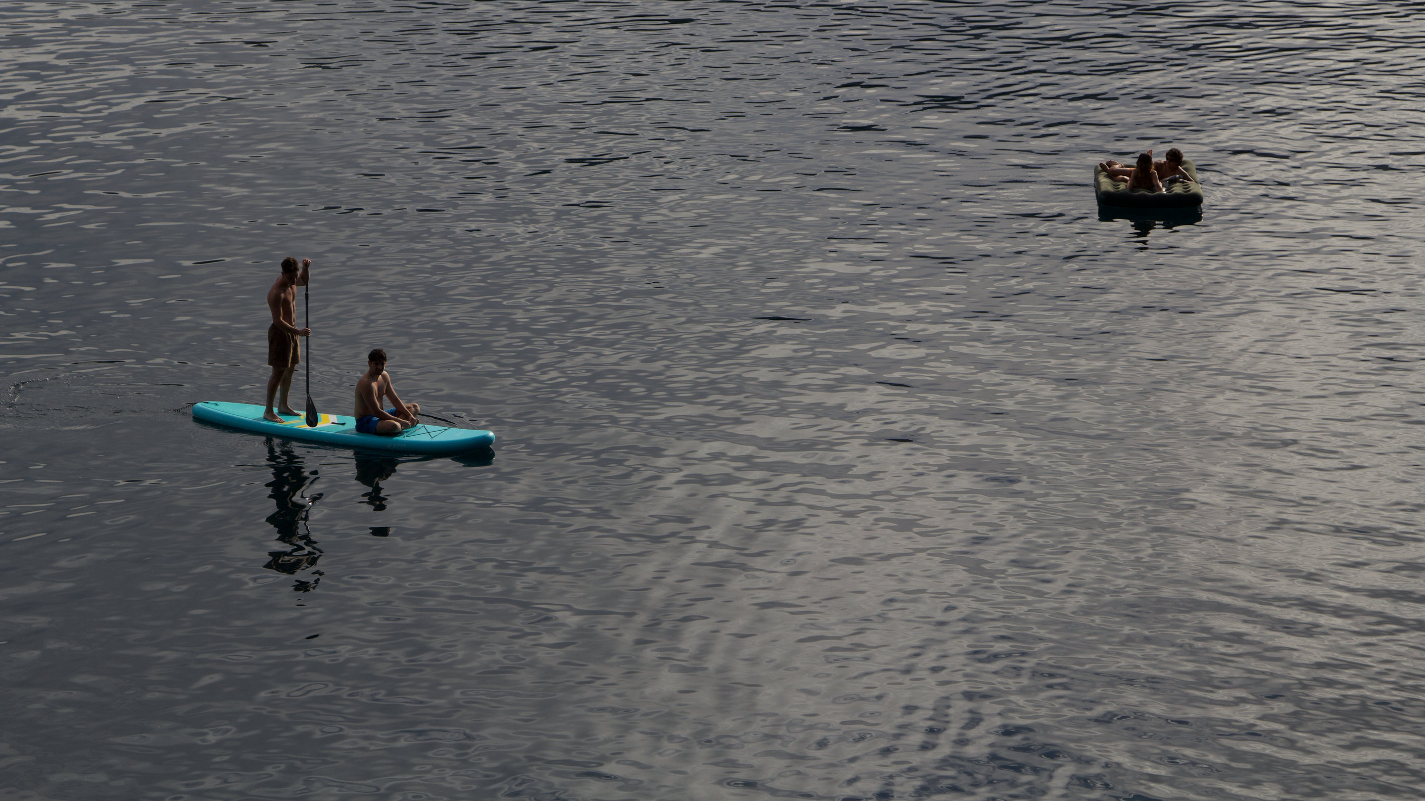 Stand-up paddle en el lago Nahuel Huapi